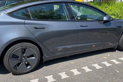 Tesla Model 3 53.700 km 24.800 &euro; Bad Homburg 61352