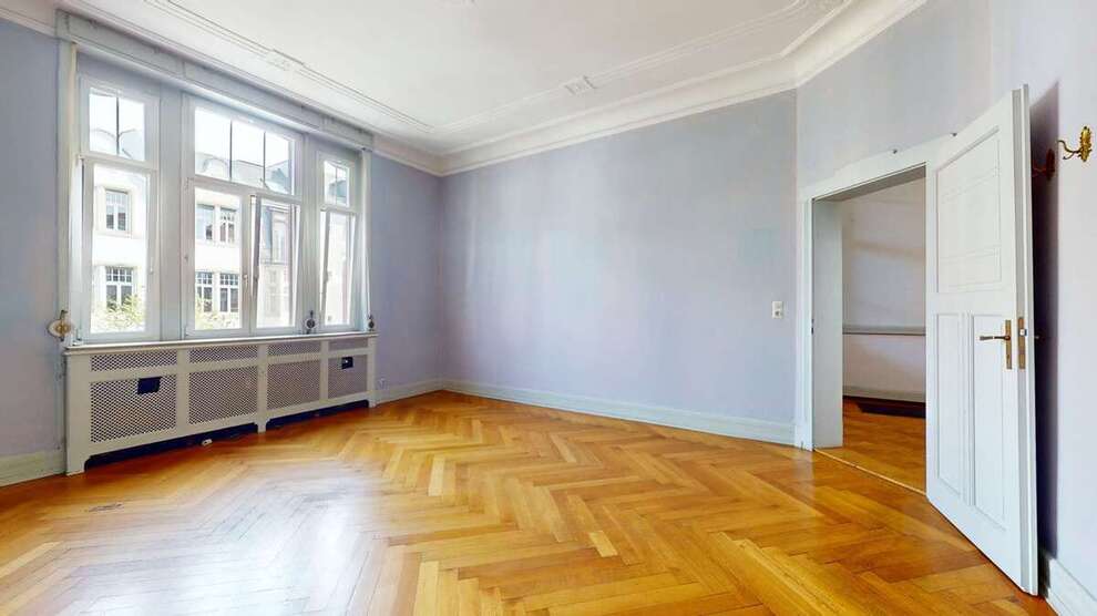 Haus zum Kaufen in Frankfurt am Main 2.300.000 € 160.62 m² 7 zimmer