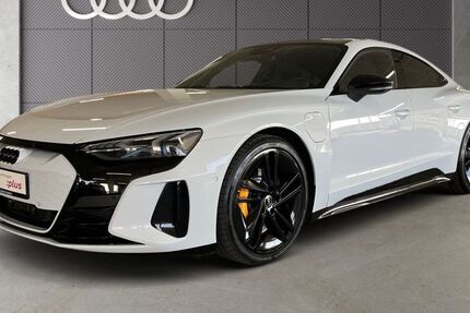 Audi e-tron GT 18.900 km 98.880 € Frankfurt am Main 60314
