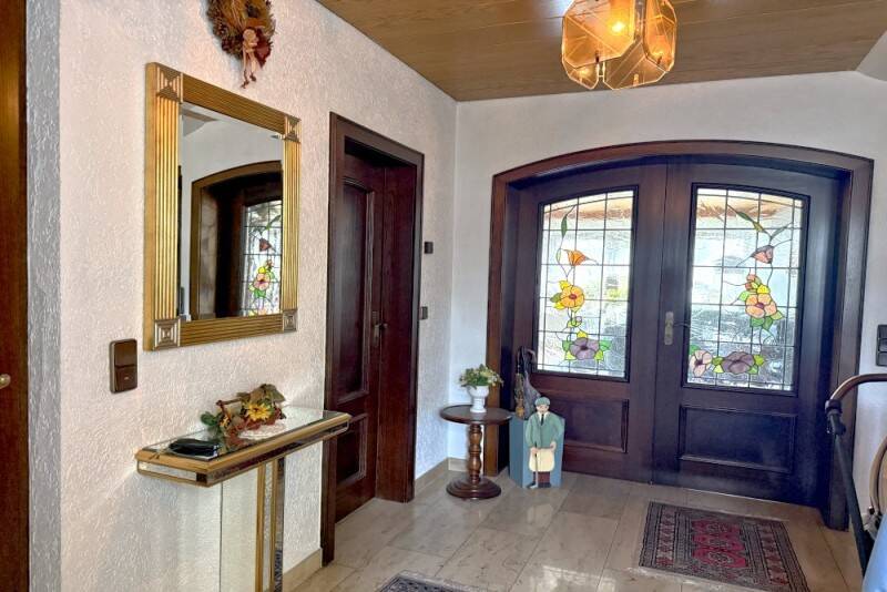 Einfamilienhaus Obertshausen - 8 Zimmer, 177 m&sup2;, 749.000&euro; | Angebot:26501897