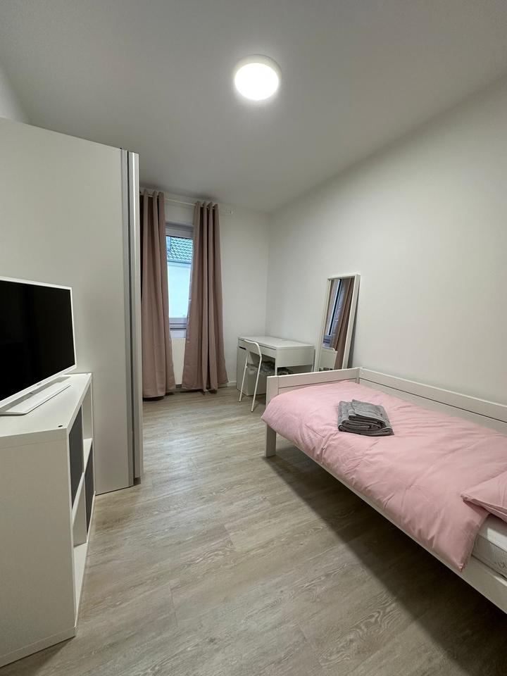 WG Zimmer Bad Homburg Ober Erlenbach zimmer