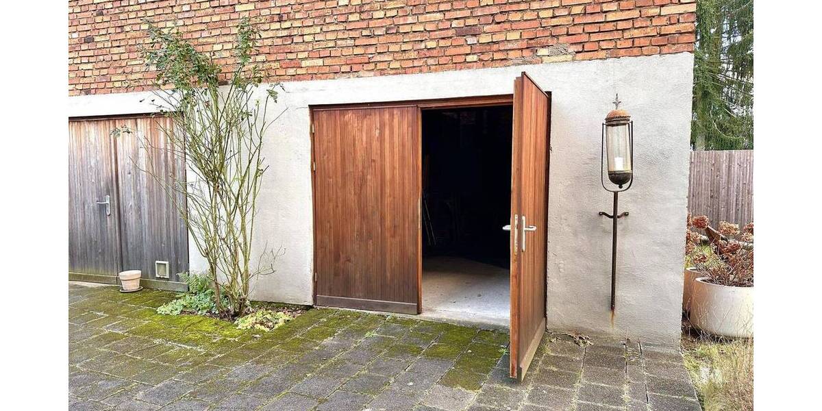 Gewerbefläche mit viel Lagermöglichkeiten, Stellplätzen und Scheune! zimmer