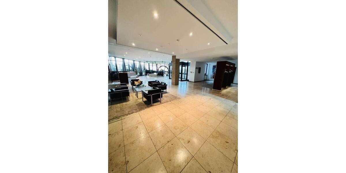 Investmentchance bei Frankfurt: Gewerbegebäude für Büro, Klinik oder Pflege 6 zimmer