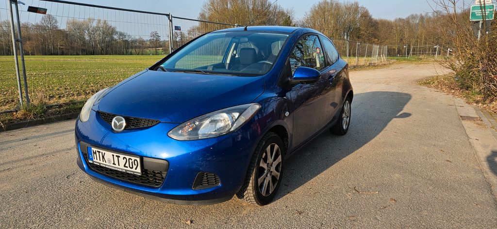 Mazda 2 123.000 km 3.800 &euro; Bad Soden 65812