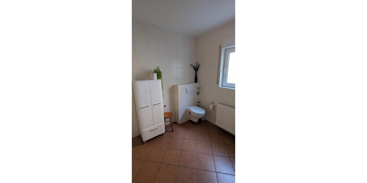 Erdgeschoßwohnung Offenbach am Main Bieber - 2 Zimmer, 82 m&sup2;, 1.300&euro; | Angebot:26262333