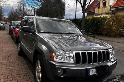 Jeep Grand Cherokee 230.000 km 7.200 € Frankfurt 60437