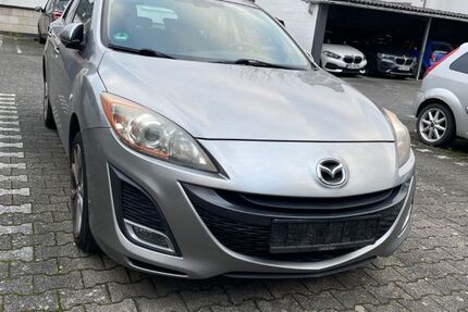 Mazda 3 226.909 km 1.650 &euro; Bad Soden 65812