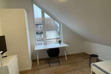 WG-Zimmer in Frankfurt 730 € 17 m² zimmer