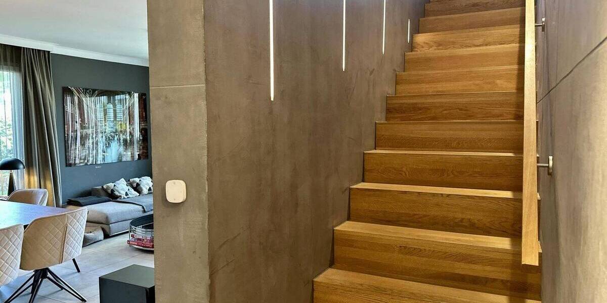 Luxuriöse Doppelhaushälfte mit exklusiver Ausstattung und Garage - OF-Buchrainviertel! 7 zimmer