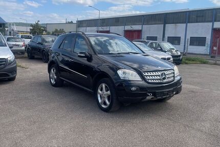 Land Rover Discovery 259.000 km 11.999 € Hanau 63457