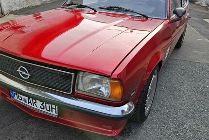 Opel Ascona 12.345 km 22.990 &euro; Schmitten 61389