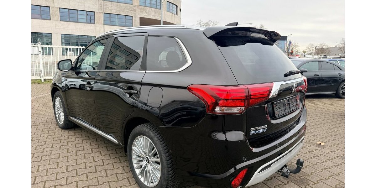 Mitsubishi Outlander PHEV Top 4WD/2Hd/TopZustand 139.100 km 16.999 &euro; Frankfurt 60386