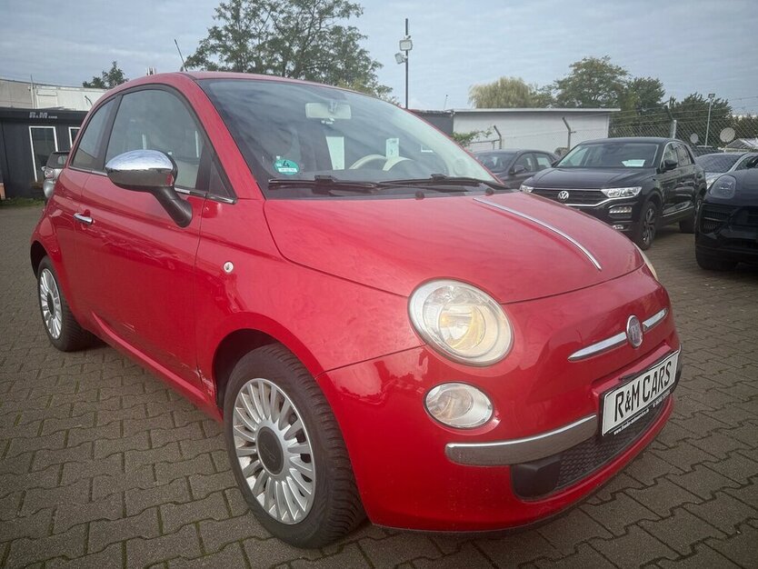 Fiat 500 1.2 / Blue&Me/Alu/PDC/Beschädigt 82.700 km 3.990 € Frankfurt 60386