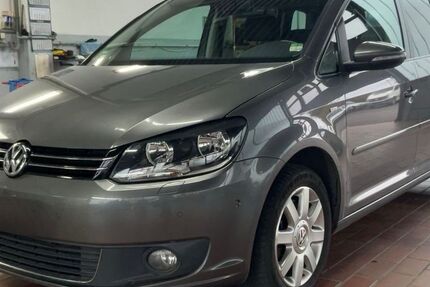 VW Touran 208.000 km 8.890 &euro; Schaafheim 64850