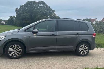 VW Touran 84.000 km 22.999 € Hattersheim 65795