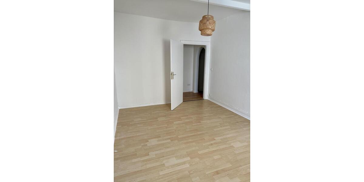 Etagenwohnung Frankfurt am Main Bornheim - 2 Zimmer, 73 m&sup2;, 1.420&euro; | Angebot:26058615