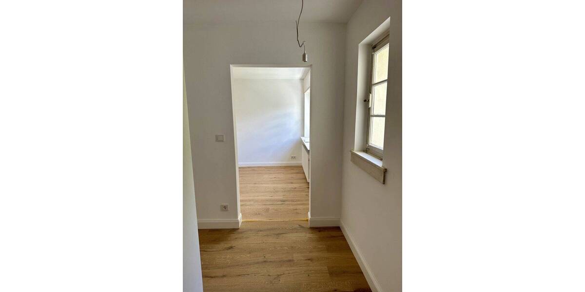 Etagenwohnung Bad Homburg Kirdorf - 5 Zimmer, 140 m&sup2;, 2.600&euro; | Angebot:26838205