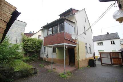 Haus zum Kaufen in Wiesbaden-Dotzheim 399.000 € 120 m²