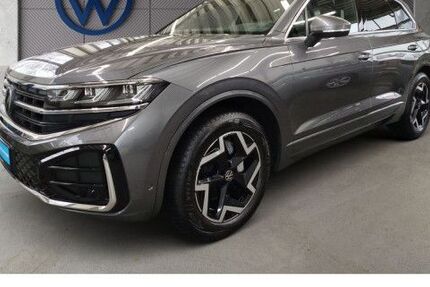 VW Touareg 25.064 km 59.850 &euro; Frankfurt 60326