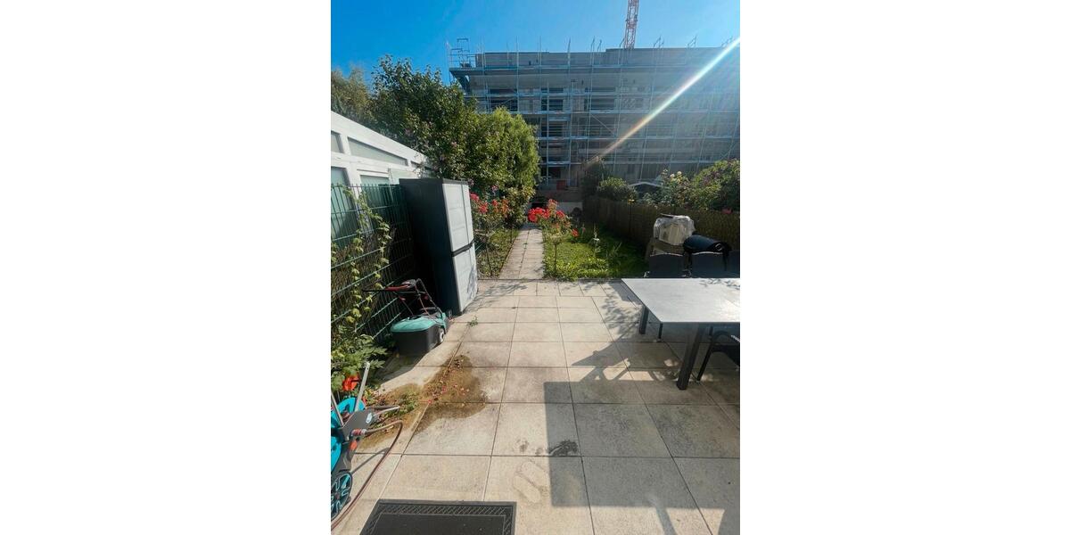 Erdgeschoßwohnung Frankfurt am Main Ostend - 1 Zimmer, 33 m&sup2;, 950&euro; | Angebot:26209850