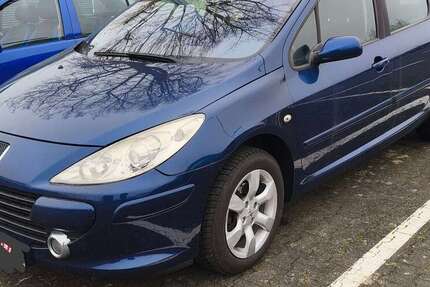 Peugeot 307 218.000 km 2.750 &euro; Bad Nauheim 61231
