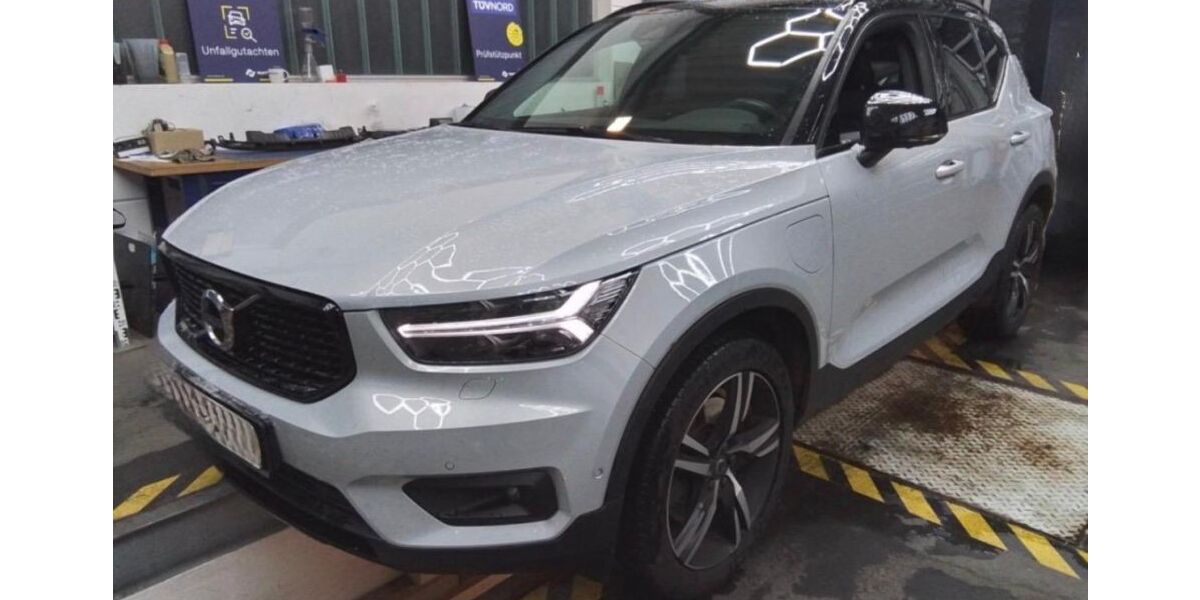Volvo XC40 175.926 km 20.990 &euro; Darmstadt 64291