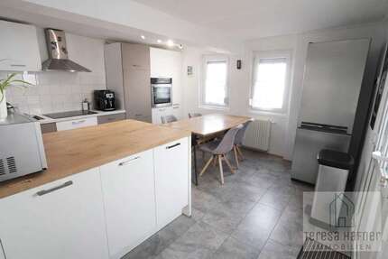 Haus Bad Nauheim - 9 Zimmer, 227 m&sup2;, 515.000&euro; | Angebot:26279306