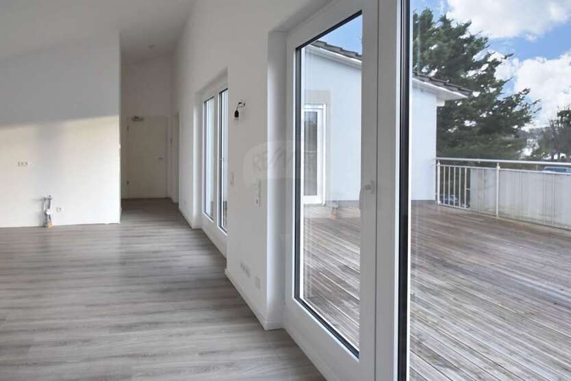 Wohnung zum Mieten in Frankfurt am Main Nieder-Eschbach 1.310 € 88 m²