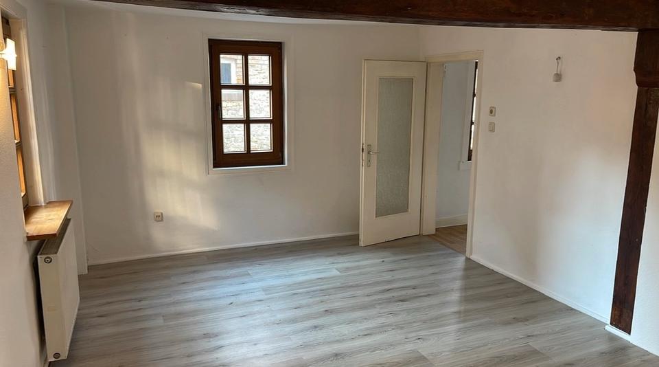 Einfamilienhaus Rosbach vor der Höhe - 3 Zimmer, 93 m&sup2;, 1.350&euro; | Angebot:26153607