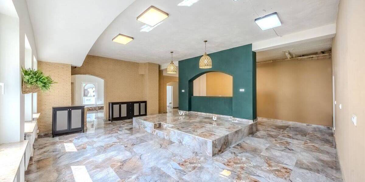 Langfristige Investitionschance in Sachsenhausen! Wohn- und Geschäftshaus in zentraler Lage 2 zimmer