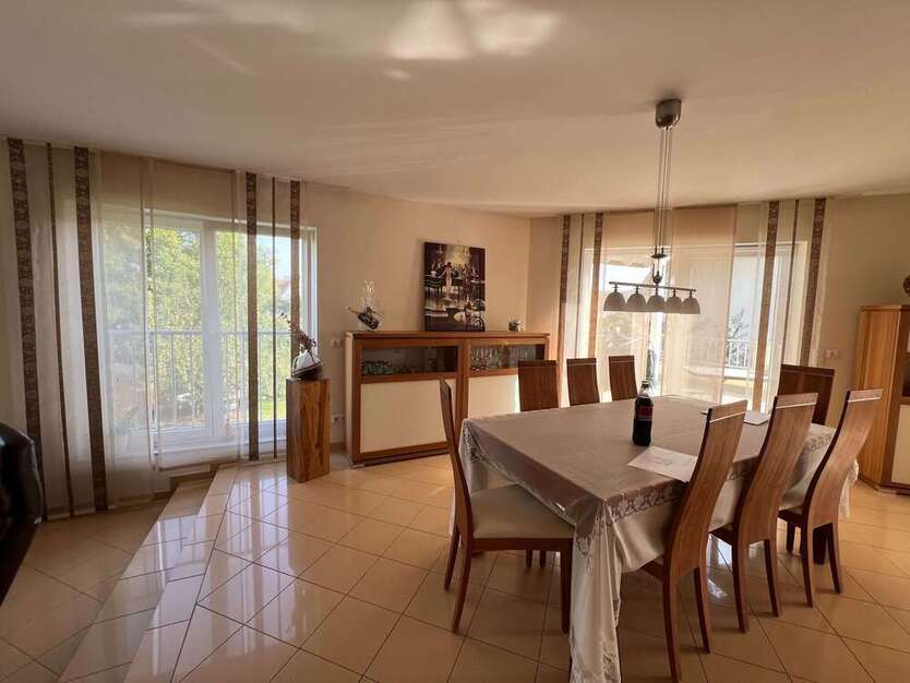Haus zum Kaufen in Freigericht-Neuses 899.000 € 261 m²