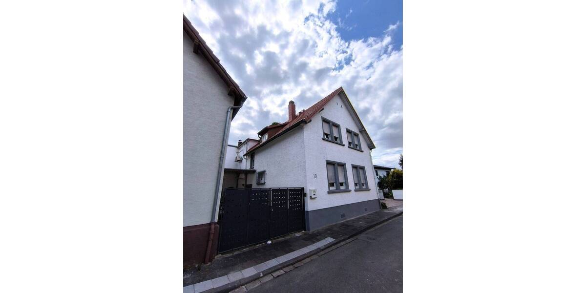 Ein- oder Zweifamilienhaus in ruhiger Lage von Kelsterbach 7 zimmer