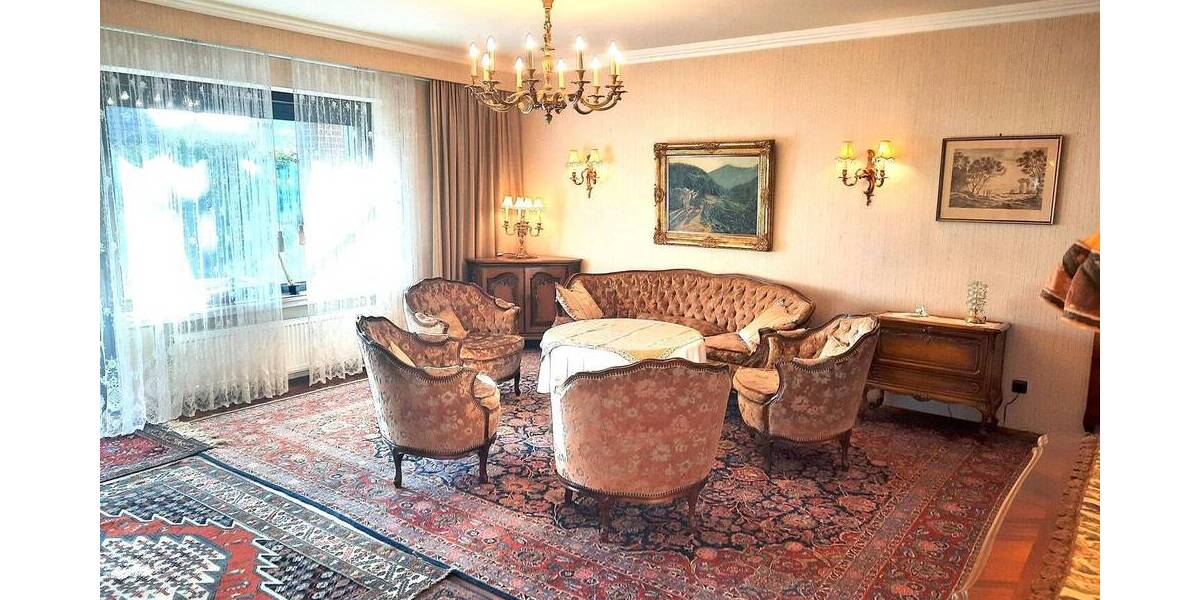 Einfamilienhaus Kriftel - 8 Zimmer, 251 m&sup2;, 1.080.000&euro; | Angebot:25968360