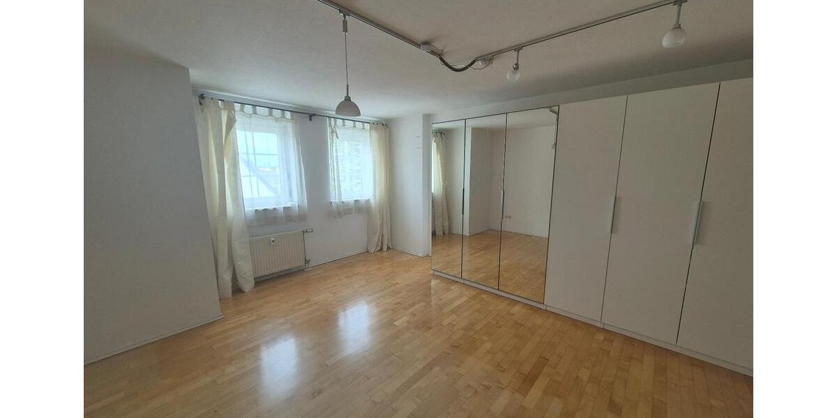 Etagenwohnung Dreieich - 3 Zimmer, 90 m&sup2;, 1.430&euro; | Angebot:26661980