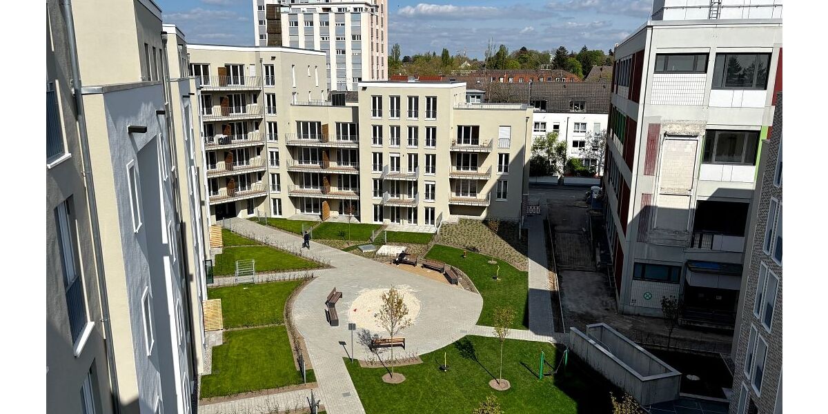 Helligkeit & Eichenholz: Barrierefreie 3-Zimmer-Wohnung mit West-Dachterrasse & Fernblick. - 3- Darmstadt Darmstadt/Vororte | Angebot:26221652