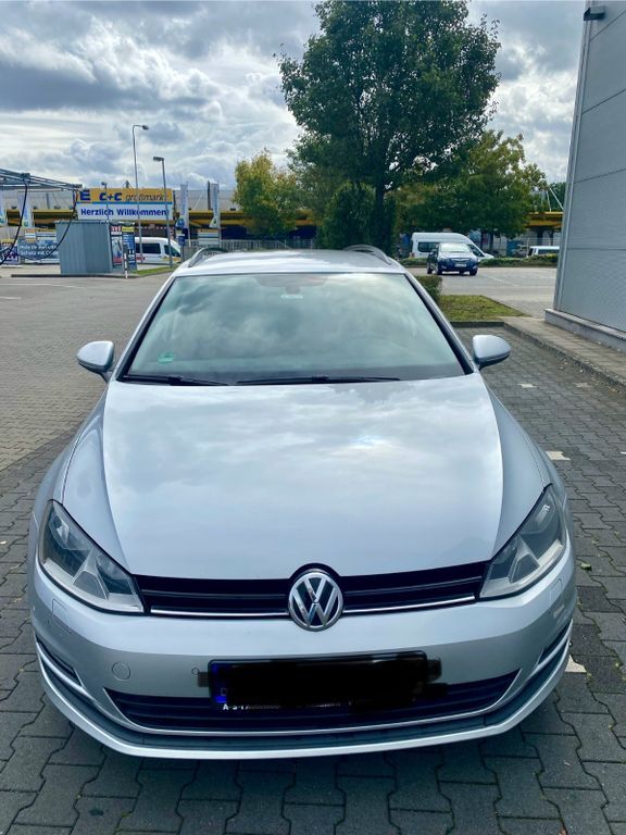 VW Golf 242.470 km 6.900 € Hochheim 65239