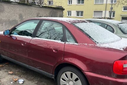 Audi A4 185.000 km 2.750 &euro; Rüsselsheim 65428