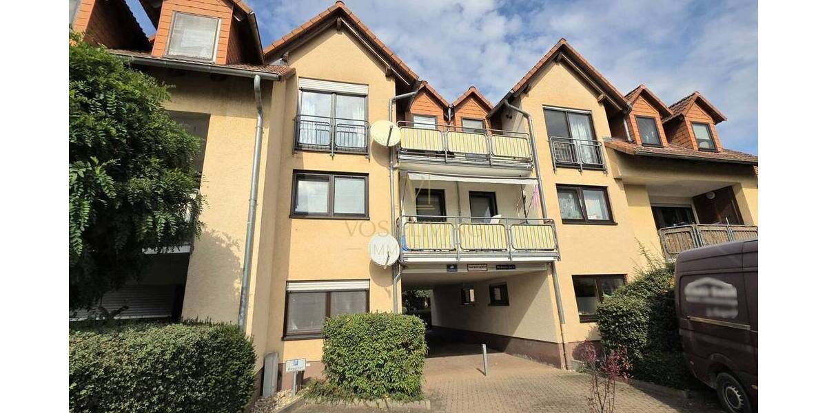 **Gut geschnittene 3-Zimmer-Wohnung mit Balkon - inkl. 1-3 TG-Stellplätze** 3 zimmer