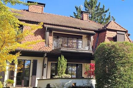 Haus Bad Homburg vor der Höhe Gonzenheim - 5 Zimmer, 227 m&sup2;, 3.900&euro; | Angebot:23393660