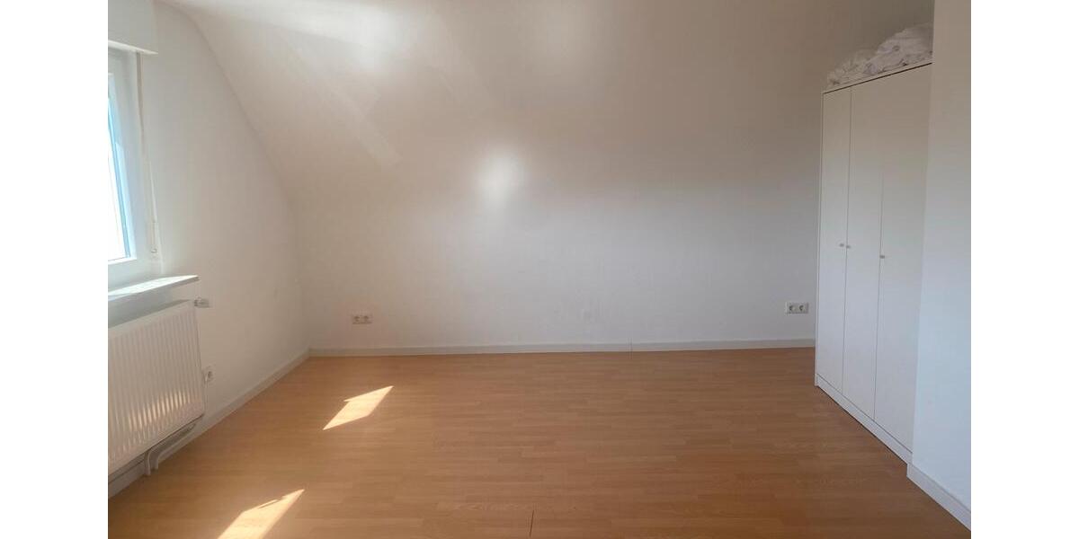 Dachgeschoßwohnung Langen (Hessen) - 2 Zimmer, 54 m&sup2;, 950&euro; | Angebot:25539621