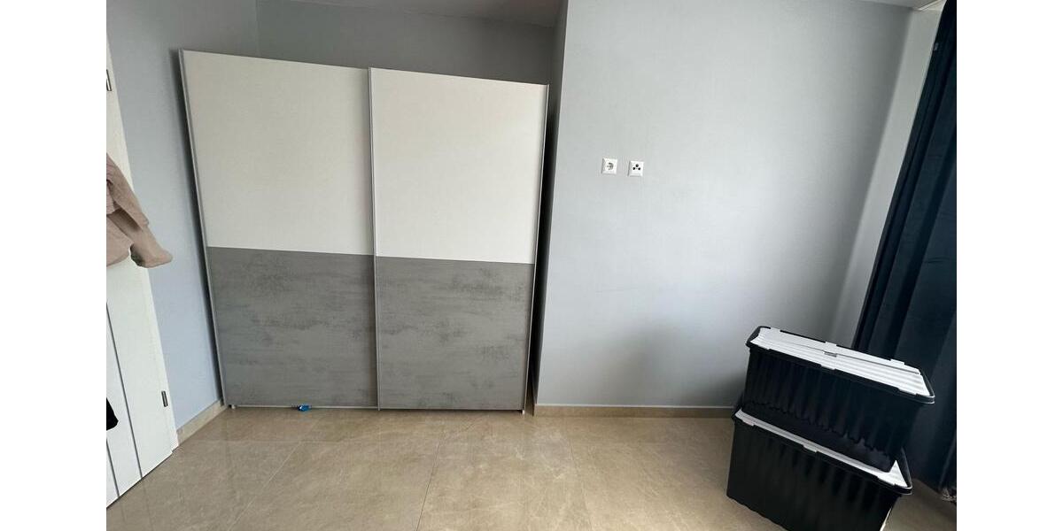 Erdgeschoßwohnung Hanau Groß-Steinheim - 4 Zimmer, 140 m&sup2;, 1.800&euro; | Angebot:25956831