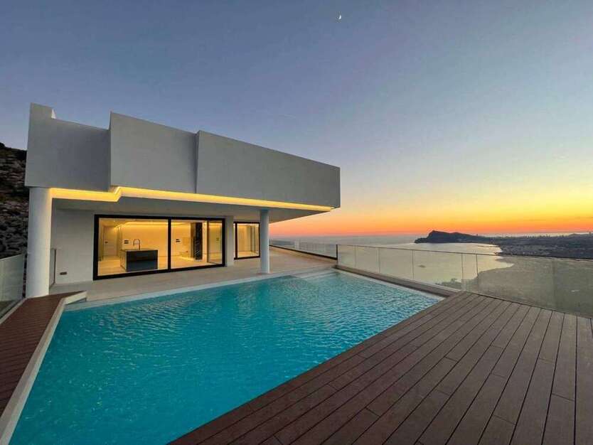 Haus zum Kaufen in Altea 2.100.000 € 500 m²