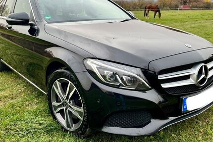 Mercedes-Benz C 250 164.000 km 17.150 € Wehrheim 61273