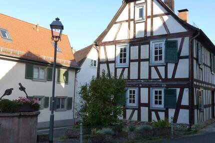 Historisches Fachwerkhaus in der Altstadt von Bergen(-Enkheim) 6 zimmer