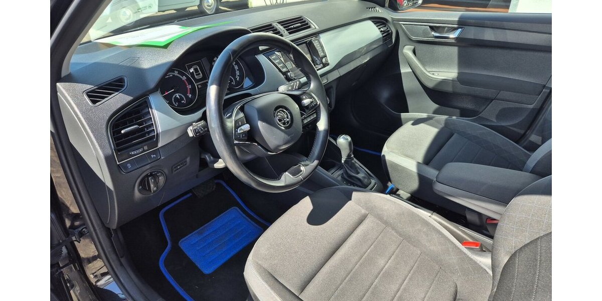Skoda Fabia Ambition, Klima, Kamera, Carplay, Navi 41.400 km 14.890 &euro; Rodgau 63110