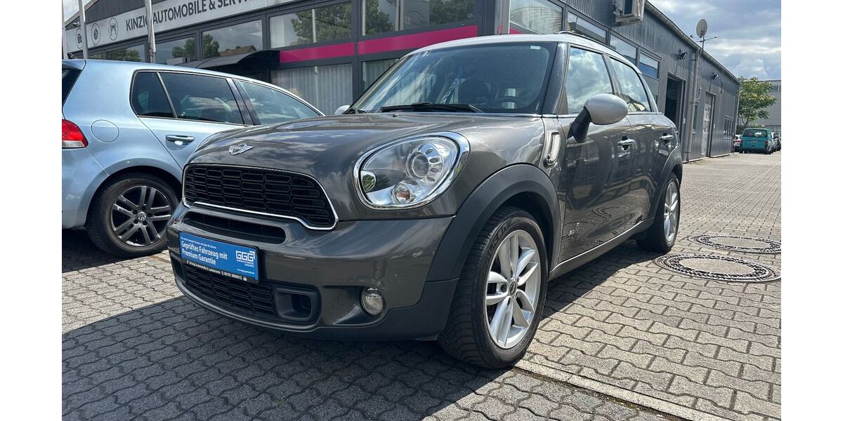 Mini Countryman S (Cooper) 152.267 km 9.899 &euro; Hanau 63450