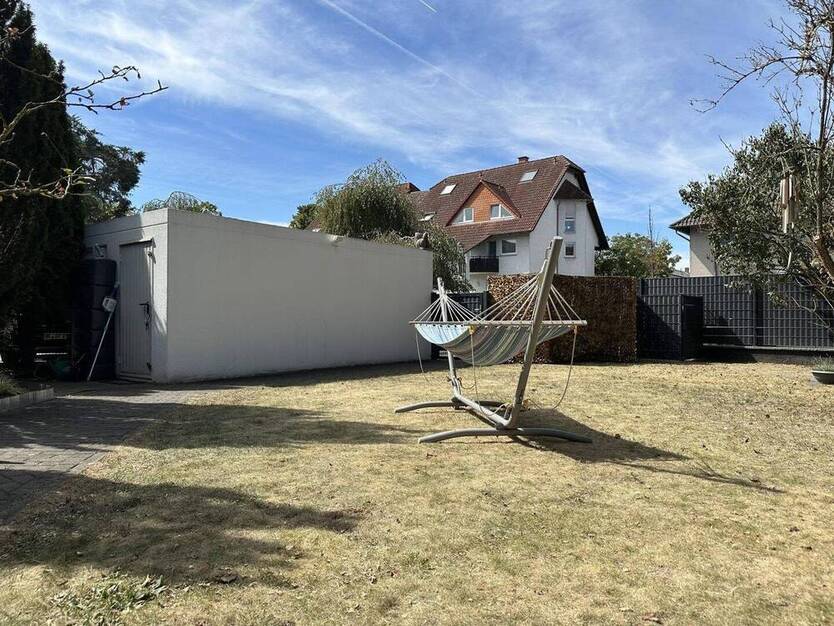 Einziehen und wohlfühlen! - 2 Familienhaus inkl. Garage - gesuchte Wohnlage 6 zimmer