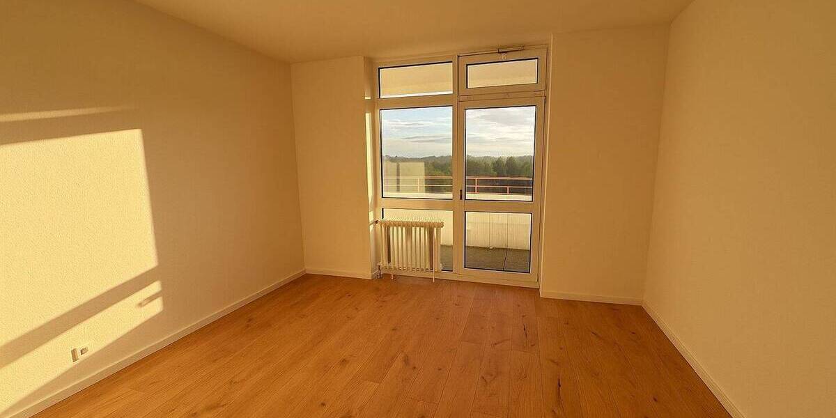 Etagenwohnung Frankfurt am Main Preungesheim - 4 Zimmer, 132 m&sup2;, 1.650&euro; | Angebot:26826419