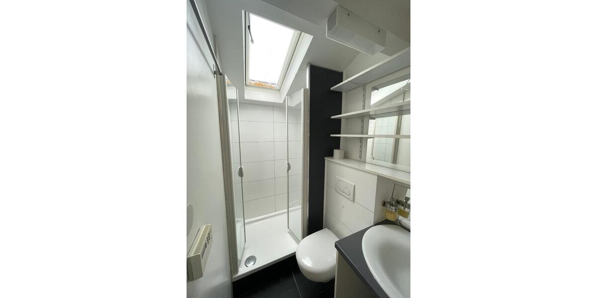 Dachgeschoßwohnung Darmstadt Bessungen - 3 Zimmer, 42 m&sup2;, 256.000&euro; | Angebot:25959136