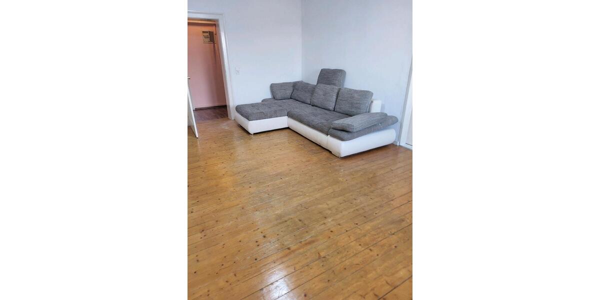 4-Zimmer-Wohnung 120m in FfM Fechenheim zu vermieten 4 zimmer